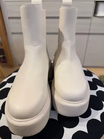 emmi 사이드 고어 부츠 통굽