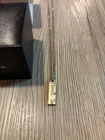 Paul Smith 카빙 로고 목걸이