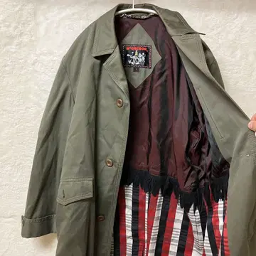 맥그리거 안쪽 장식 트렌치코트 올리브