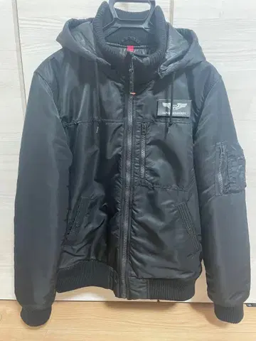 새상품급 ALPHA INDUSTRIES MA-1 블랙 자켓