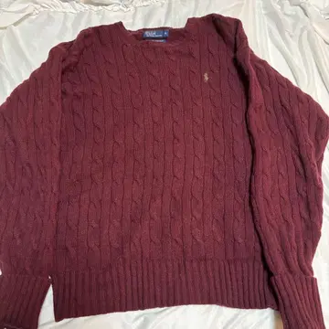 케이블 니트 스웨터 버건디 색상