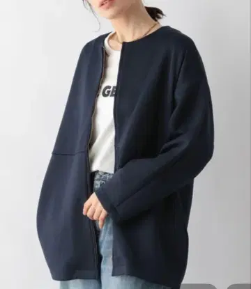 라이트 쿠션 노카라 코트 다크 네이비