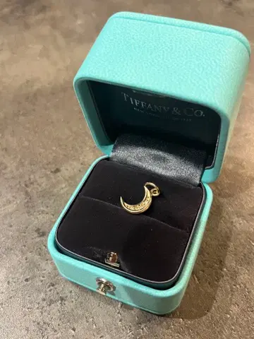 agete 10k 초승달 참