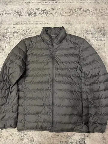 유니클로 울트라 라이트 다운 그레이 L 사이즈