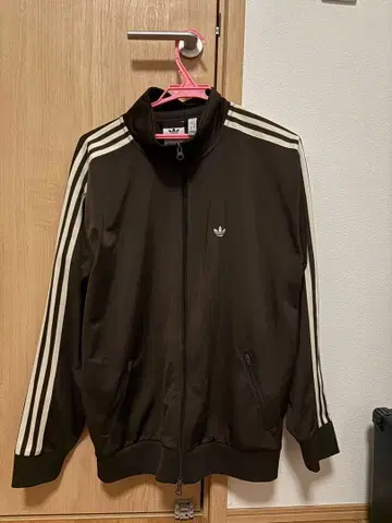 adidas 츠네타 다이키 착용 모델 트랙 자켓 다크 브라운 저지