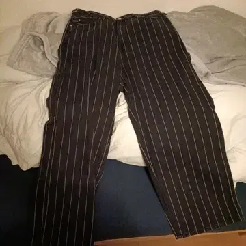 ZARA 스트라이프 패턴 벌룬 핏 팬츠