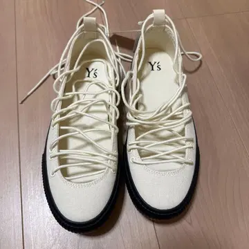 Y's 아이보리 스니커즈