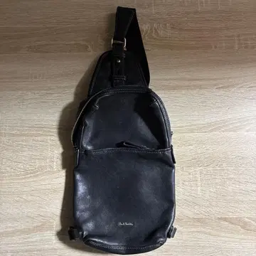 가죽 바디백 블랙