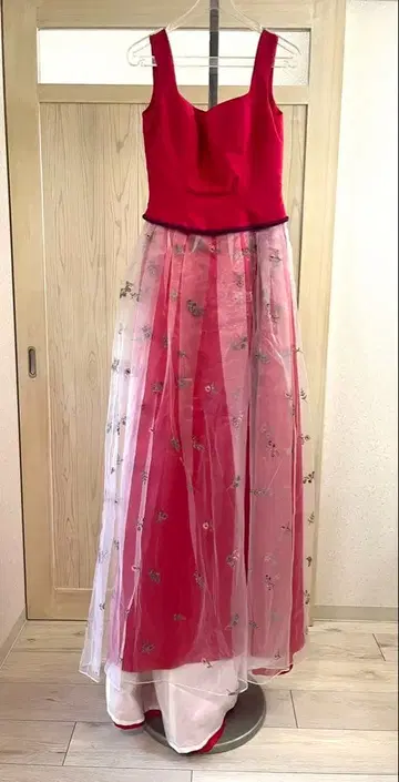 AP PLAUDIRE 컬러 드레스 빨간색 핑크 레이스 자수