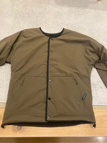 컬럼비아 블랙 라벨 리버서블 플리스 새상품급 L