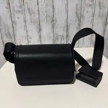 ZARA 크로스 바디백