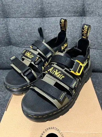 [ 24.5 ] 닥터마틴 올리브/블랙 샌들