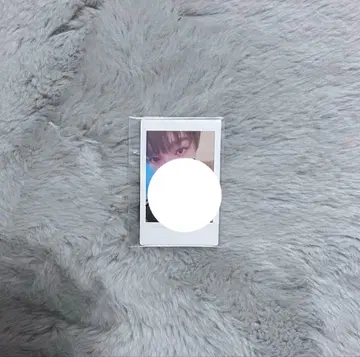 우타이테 초학생 친필 사인 폴라로이드