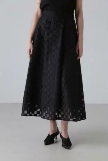 [새상품 미사용 택 포함] 어도어 다미에 자카드 스커트