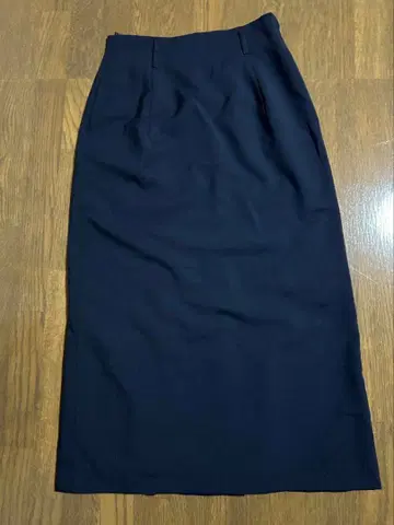 꼼사데모드 컨디션 최상 롱 스커트 다크 네이비 모 100%