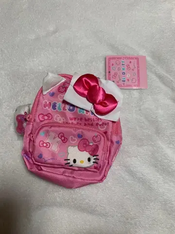 산리오 학교 축제 반짝임제 키티 백팩형 파우치