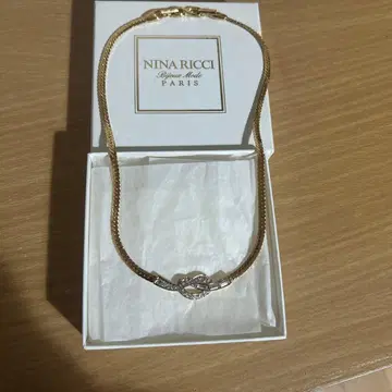 NINA RICCI 니나리치 목걸이 리본 큐빅 골드