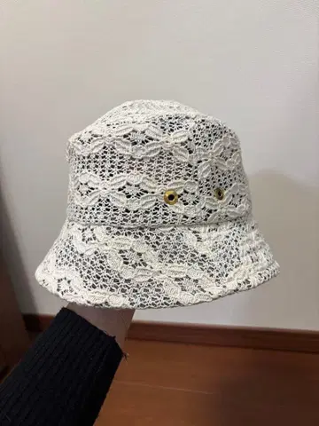 CA4LA 카시라 버킷햇 레이스
