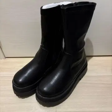 미사용 새상품 스트레치 통굽 미들 부츠 S 사이즈