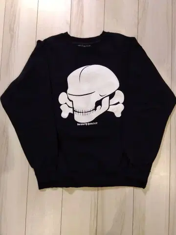 Bounty Hunter 스컬 맨투맨 ALIENSKULL 바운티 우라하라