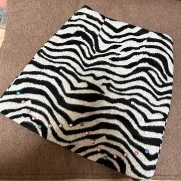 KOBINAI 제브라 패턴 샤기 스커트