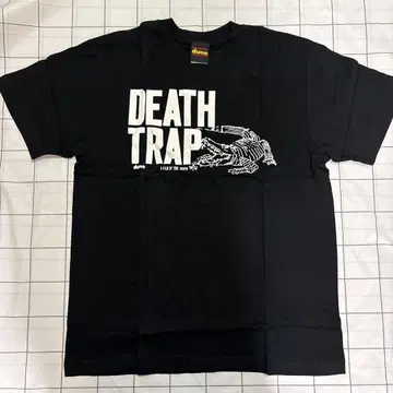 악마의 늪 호러 T셔츠 초레어