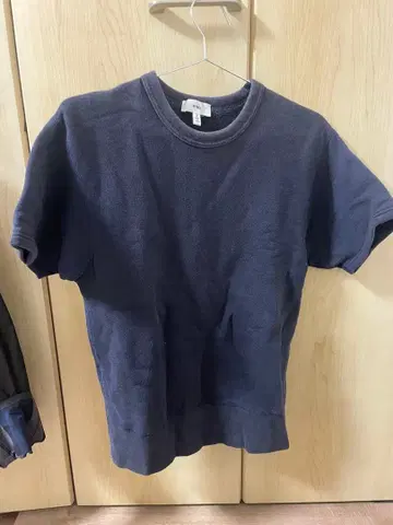 HYKE 반팔 맨투맨