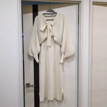 abc une face 니트 원피스