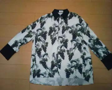 DragHoney 그레이프 패턴 긴팔 셔츠 화이트