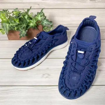 212 [새상품급] KEEN 킨 유니크 샌들 네이비 22