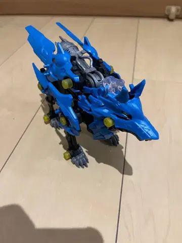 조이드 와일드 ZW16 헌터울프