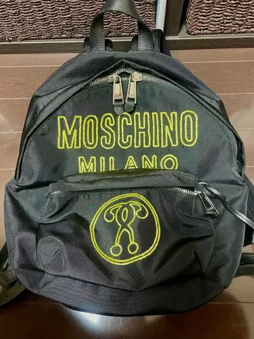 MOSCHINO 블랙 백팩