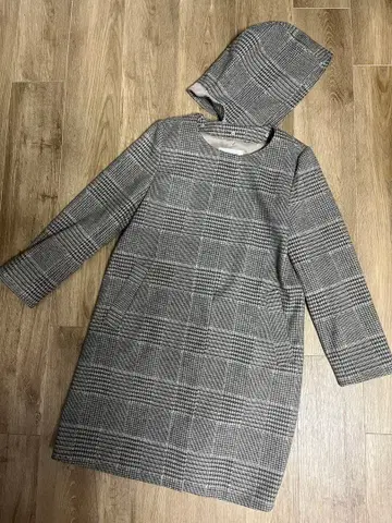 글로벌 워크 체크 코트 S 사이즈 그레이 새상품급 후드 부착