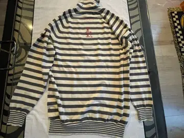 스트라이프 후드 부착 니트 스웨터