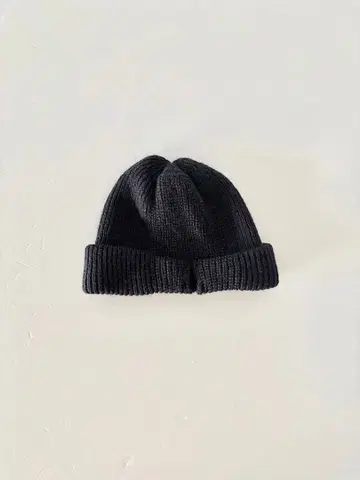 Nine Tailor 니트 모자 다크 블루 울 아크릴 알파카