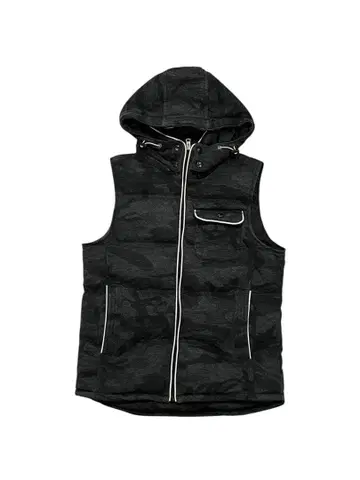 새상품급! 가격 인하 가능! 블랙 카모플라쥬 후드 부착 다운 베스트 M