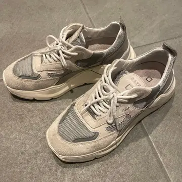 DATE FUGA 그레이 스니커즈