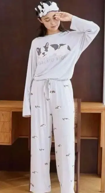 젤라또피케 셋업 SLEEPING DOG