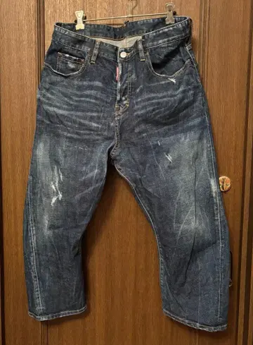 DSQUARED2 데미지 가공 크롭 팬츠