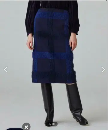 [ TOMORROWLAND ] 샤기 타탄 체크 I 라인 미디 스커트