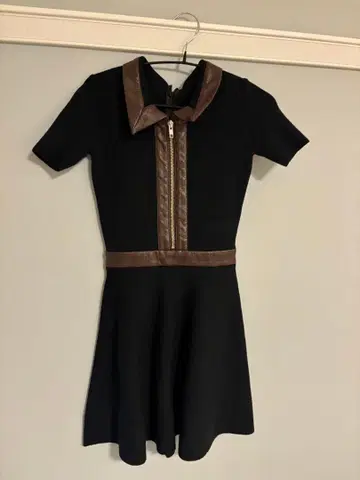블랙 숏 슬리브 미니 원피스 S