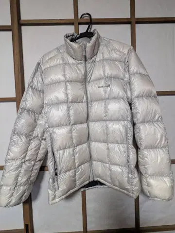 mont-bell L 사이즈 화이트 다운 자켓
