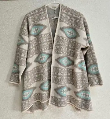 BAYFLOW 오르테가 무늬 가디건