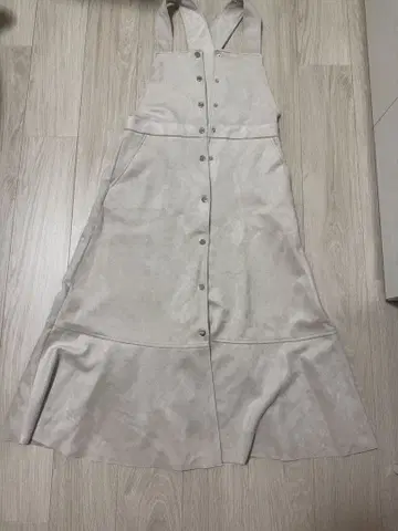 ZARA 베이지 원피스 오버롤 스커트