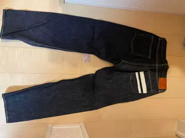 스트레이트 데님 다크 블루 스트라이프 포켓