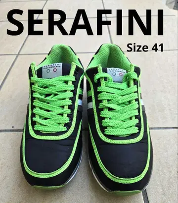 새상품급 이탈리아 세라피니 SERAFINI 블랙 그린 25.5cm