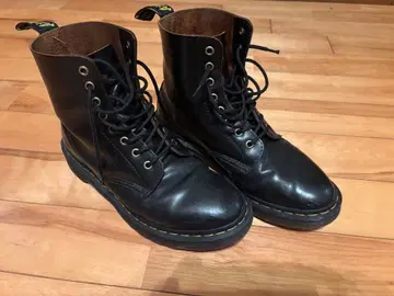 Dr. Martens 블랙 닥터마틴 8홀 차심 레어 UK7 26c