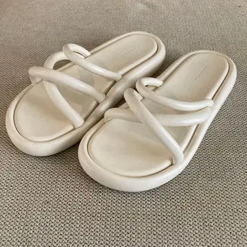 미사용 MAISON SPECIAL 튜브 플랫 샌들 화이트 새상품