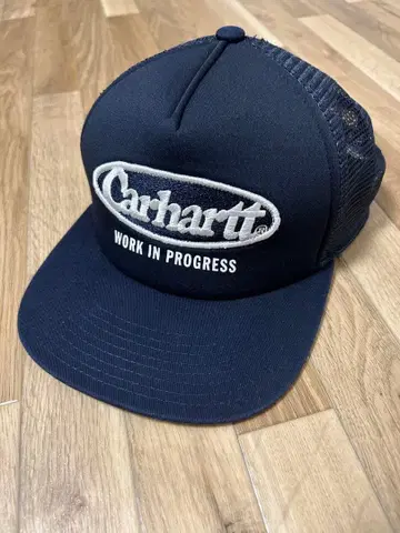Carhartt WORK IN PROGRESS 메쉬 캡 네이비