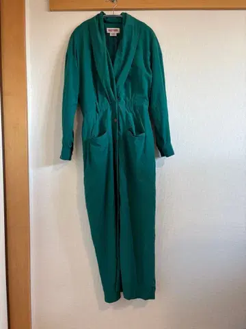 [빈티지] 버튼 변형 옷깃 원피스